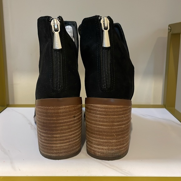 BP Brynne Booties - Picture 3 of 5